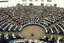 20030702europarlamento.jpg (21419 bytes)