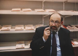 No quarto romance de Umberto Eco, as mentiras do jovem Baudolino acabam afetando a hist�ria da Europa Foto: Evandro Teixeira 
